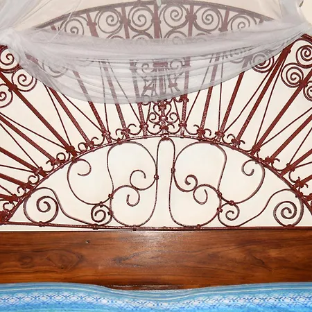 Splendida In Riva Al Mare *