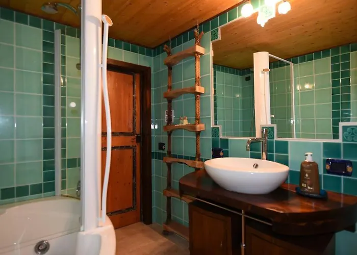 Splendida In Riva Al Mare * Орозеи